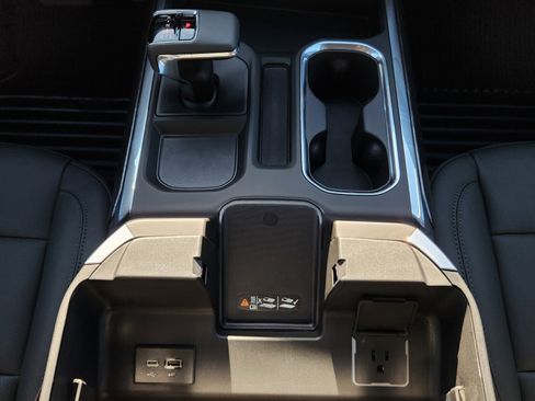 New 2026 Chevrolet Silverado 1500 LTZ w/ LTZ Premium Package image 11