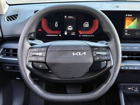 Used 2025 Kia K4 FWD image 15