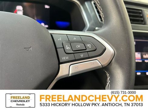 Used 2022 Volkswagen Tiguan SE image 17