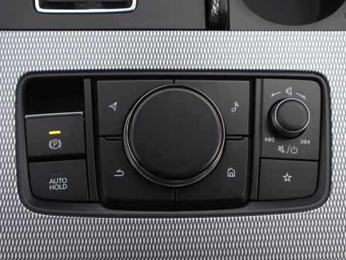 Certified 2025 MAZDA CX-70 3.3 Turbo w/ Preferred Package image 18