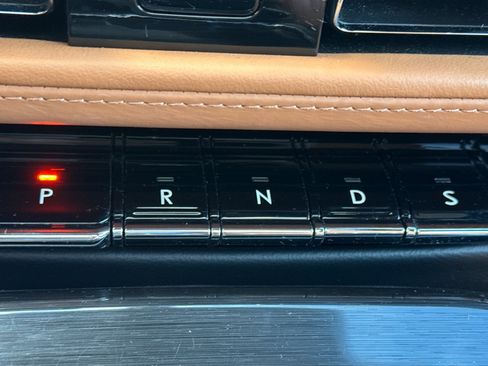 Certified 2023 Lincoln Nautilus Black Label w/ Class II Trailer Tow Package image 22