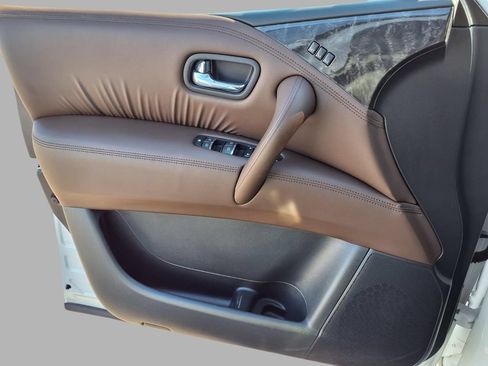 Used 2024 Nissan Armada Platinum w/ Captain's Chairs Package AWD/4WD image 19