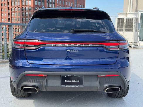 Certified 2023 Porsche Macan AWD/4WD image 9