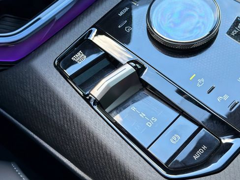 Used 2025 BMW X3 xDrive30i w/ Premium Package image 28