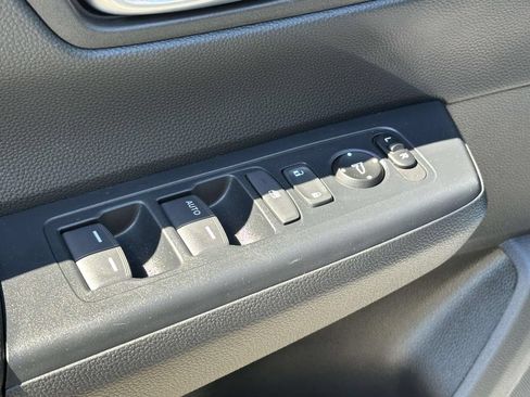 Certified 2025 Honda CR-V LX image 15