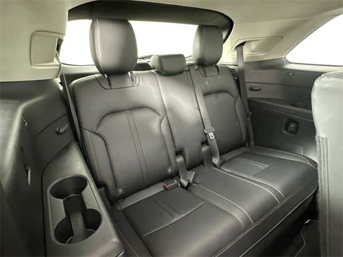 Used 2024 MAZDA CX-90 3.3 Turbo w/ Preferred Plus image 27