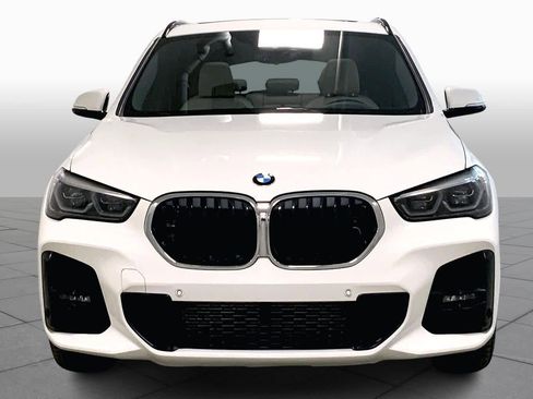 Used 2020 BMW X1 xDrive28i w/ Premium Package image 4