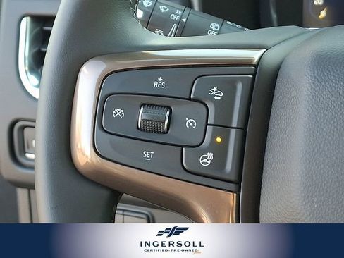 Used 2024 Chevrolet Suburban High Country image 25