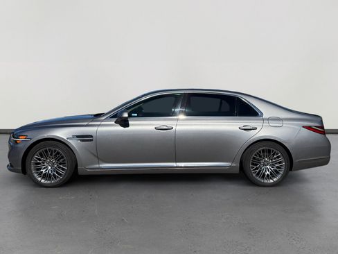 Used 2021 Genesis G90 3.3T Premium RWD image 2