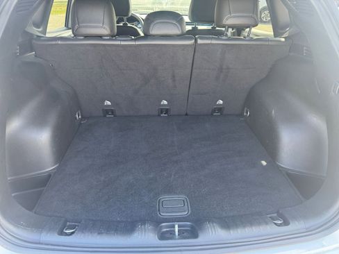 Used 2025 Jeep Compass Limited image 32