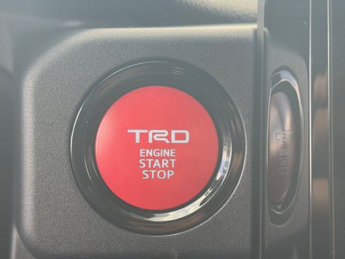 Used 2025 Toyota 4Runner TRD Off-Road Premium w/ Tow Technology Package AWD/4WD image 20