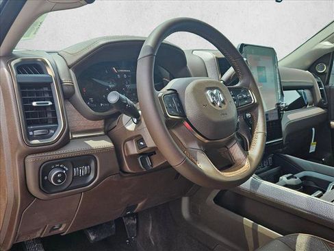 New 2026 RAM 2500 Limited AWD/4WD image 3