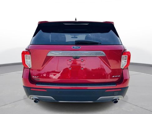 Used 2024 Ford Explorer XLT w/ Equipment Group 202A image 41