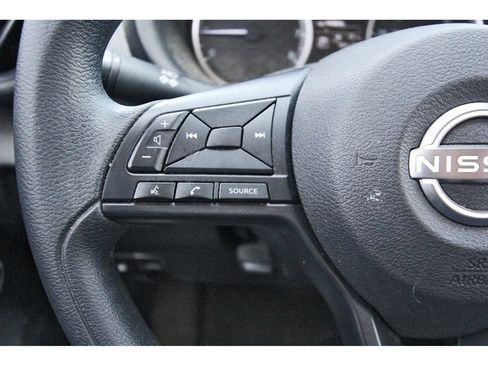 Used 2024 Nissan Kicks S FWD image 11