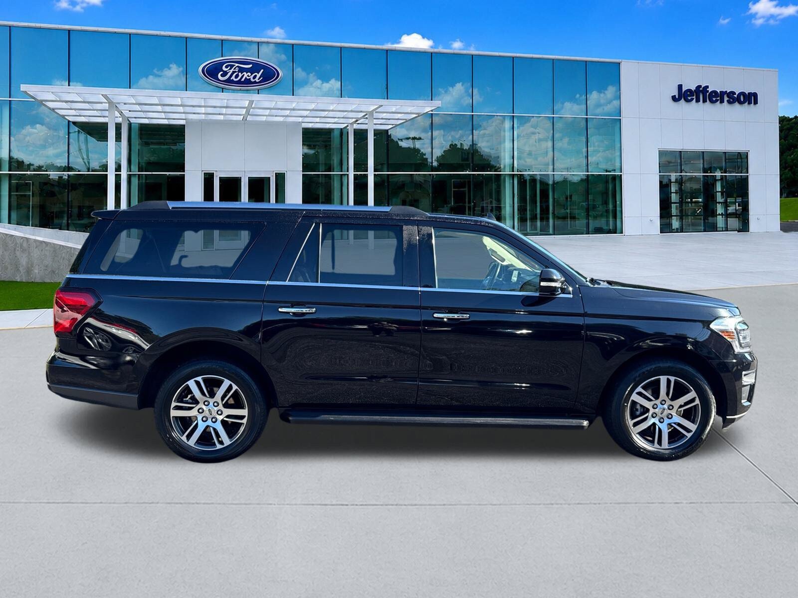 Used 2024 Ford Expedition Max Limited AWD/4WD image 8
