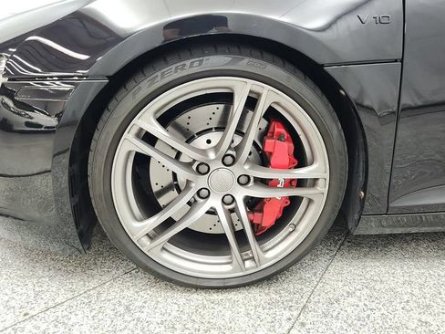 Used 2011 Audi R8 V10 w/ Enhanced Leather Pkg AWD/4WD image 14