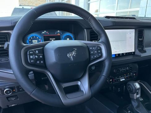 New 2025 Ford Bronco Badlands image 38