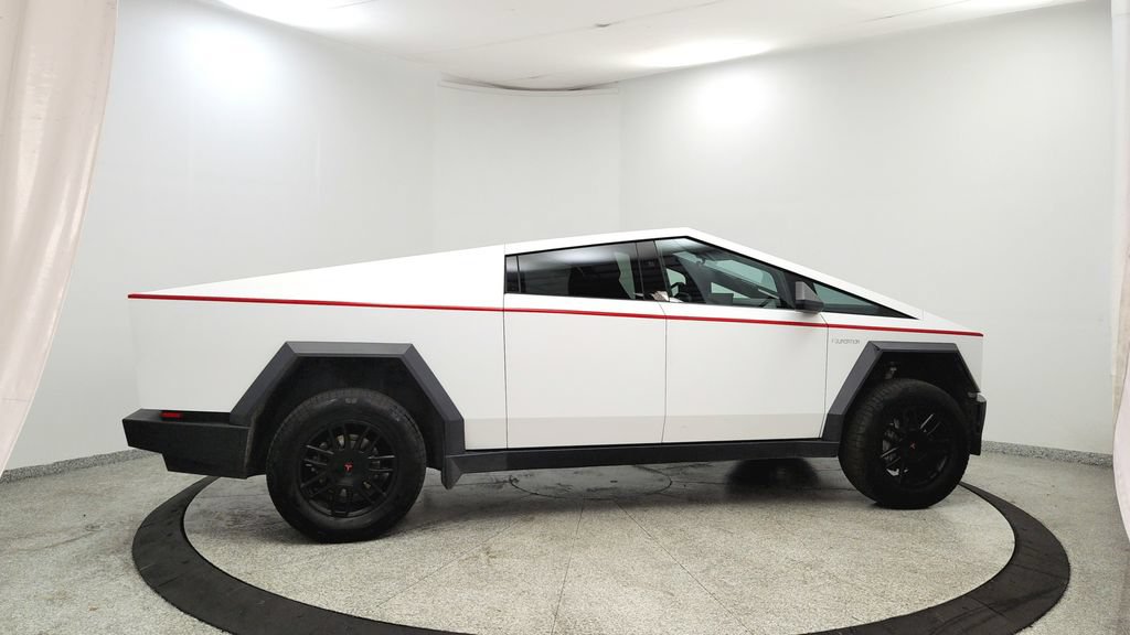 Used 2024 Tesla Cybertruck AWD Crew Cab image 6
