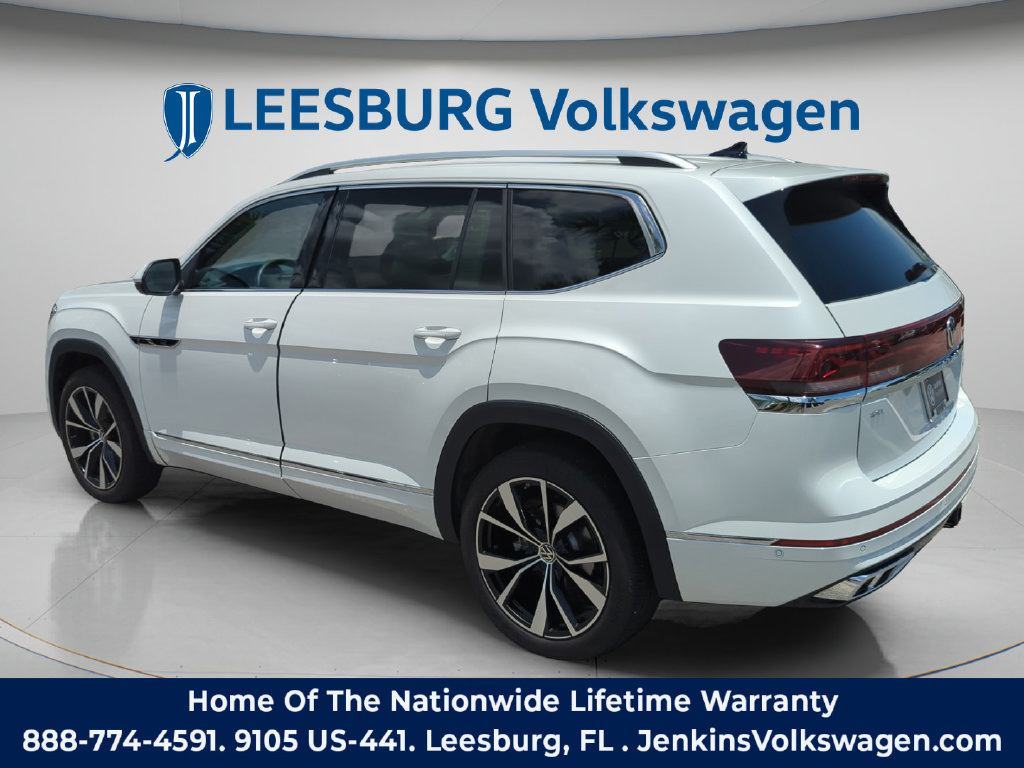 Certified 2026 Volkswagen Atlas SEL Premium R-Line AWD/4WD image 9