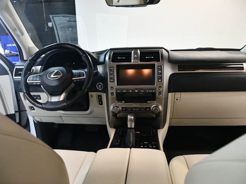 Used 2021 Lexus GX 460 Premium w/ Accessory Package AWD/4WD image 5