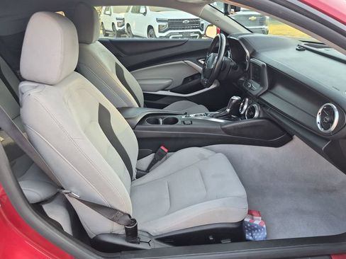Used 2019 Chevrolet Camaro LT RWD image 23