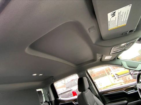 Used 2023 GMC Sierra 1500 Elevation image 19