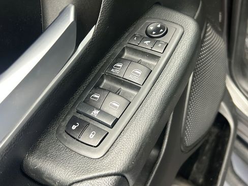 Used 2021 RAM 1500 Big Horn image 16