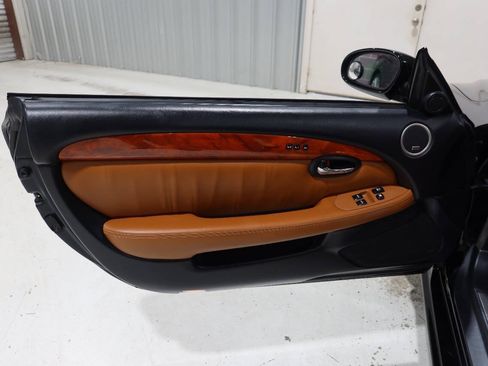 Used 2005 Lexus SC 430 Convertible w/ Preferred Accessory Pkg RWD image 19