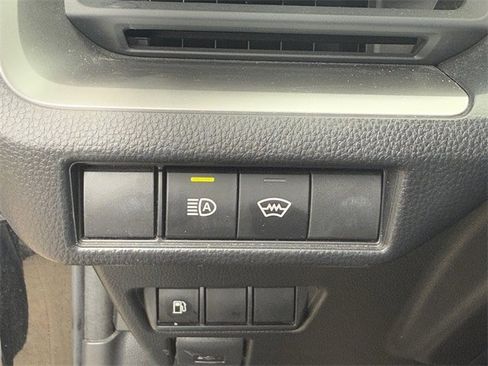 Used 2024 Toyota Prius Limited image 22