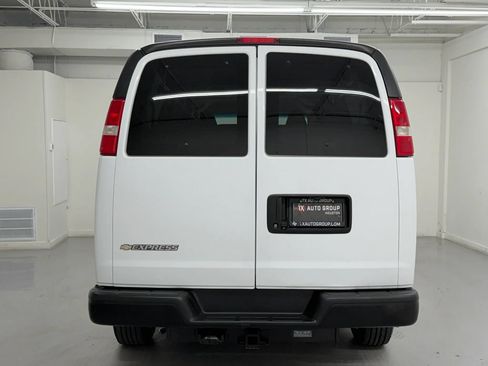 Used 2023 Chevrolet Express 3500 LS RWD image 6