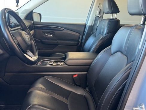 Used 2024 Honda Pilot Touring image 24