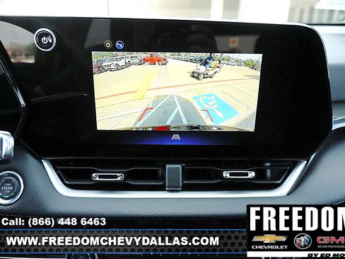 Used 2026 Chevrolet Equinox LT FWD image 5