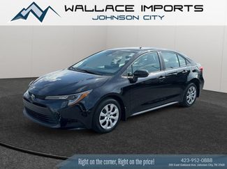 Used 2025 Toyota Corolla LE FWD video 2
