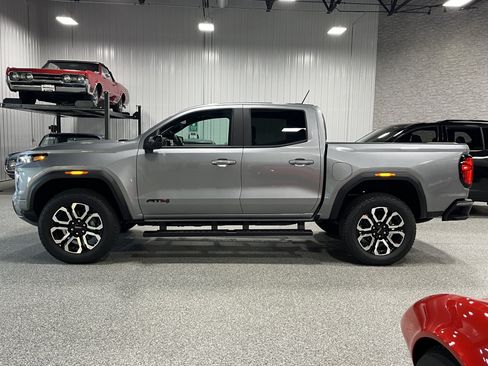 New 2026 GMC Canyon AT4 w/ Technology Plus Package AWD/4WD image 2