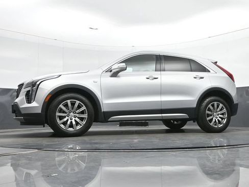 Used 2022 Cadillac XT4 Premium Luxury w/ Safety Alert Package AWD/4WD image 39