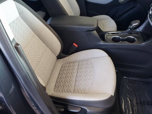 Used 2023 Chevrolet Equinox LT image 19