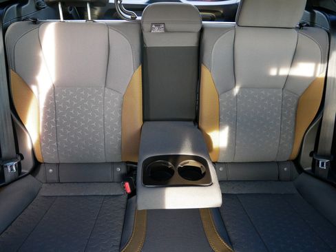 Used 2025 Acura ADX A-Spec image 13