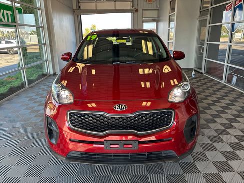 Used 2019 Kia Sportage LX FWD image 2