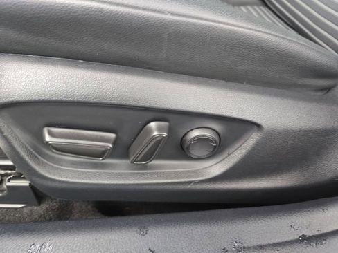 Used 2023 Toyota Camry SE image 24