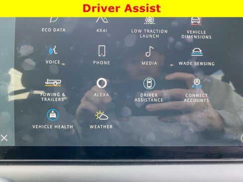 Used 2025 Land Rover Defender 110 X AWD/4WD image 30
