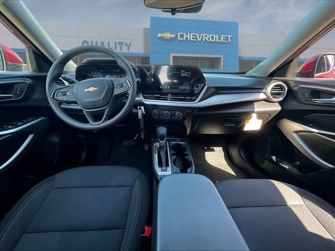 New 2026 Chevrolet Trax LS w/ LS Convenience Package FWD image 5
