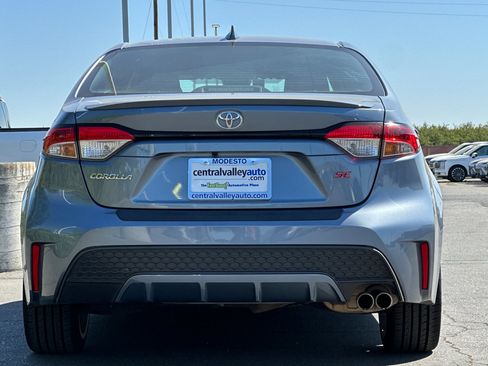 Used 2022 Toyota Corolla SE image 5