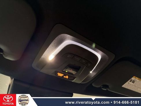Used 2024 Toyota Corolla Cross AWD Hybrid image 24