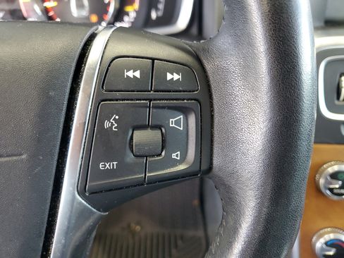 Used 2017 Volvo S60 T5 Inscription Platinum FWD image 25