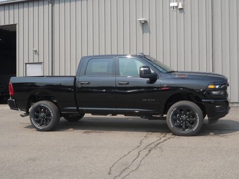 New 2026 RAM 2500 Big Horn AWD/4WD image 9