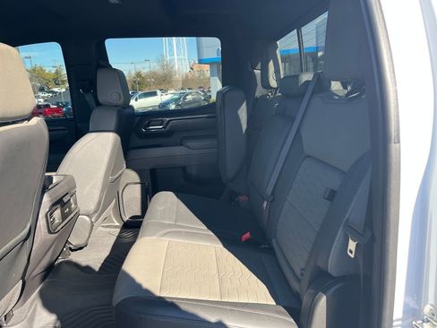 Used 2024 Chevrolet Silverado 1500 ZR2 image 23