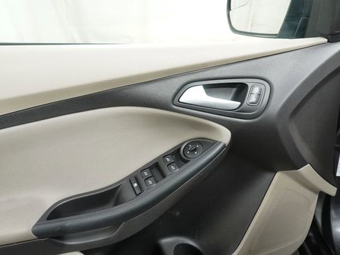 Used 2017 Ford Focus SE image 17