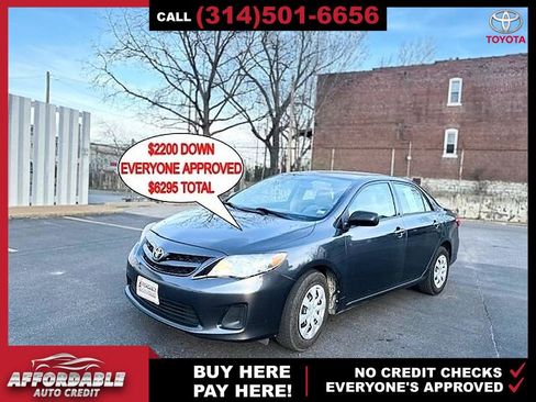 Used 2011 Toyota Corolla LE image 1