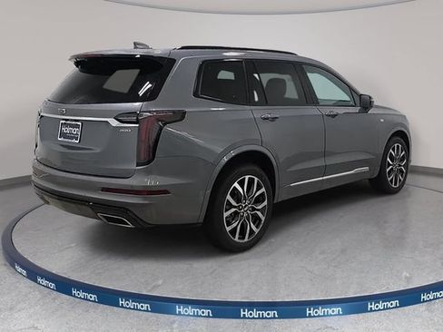 Used 2021 Cadillac XT6 Sport AWD/4WD image 5