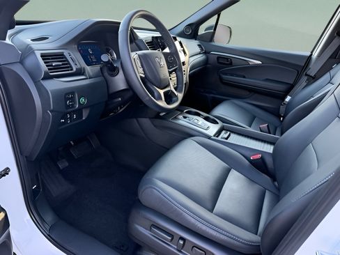 Used 2023 Honda Passport EX-L image 8